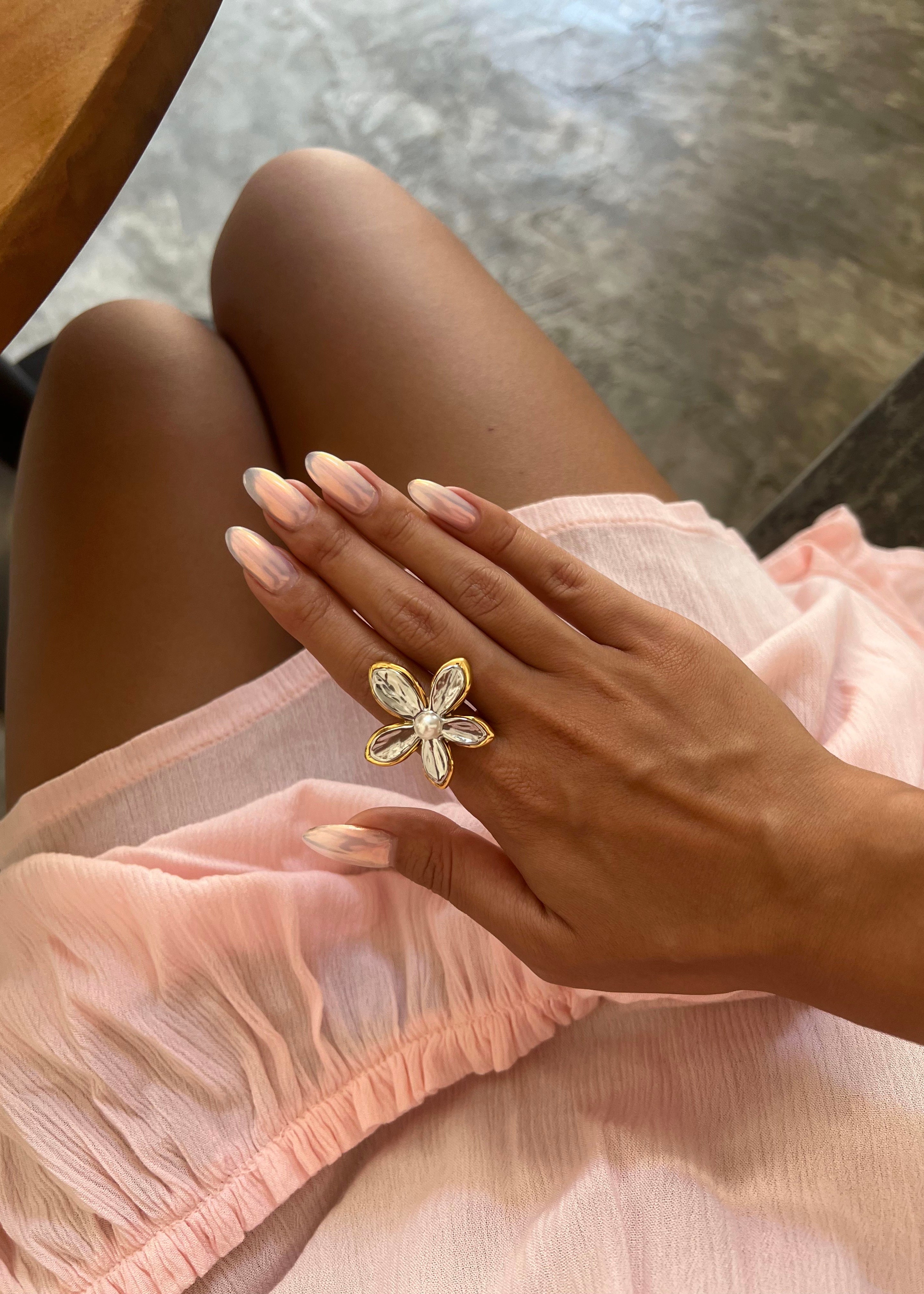 Joanne Flower Silver Golden Ring