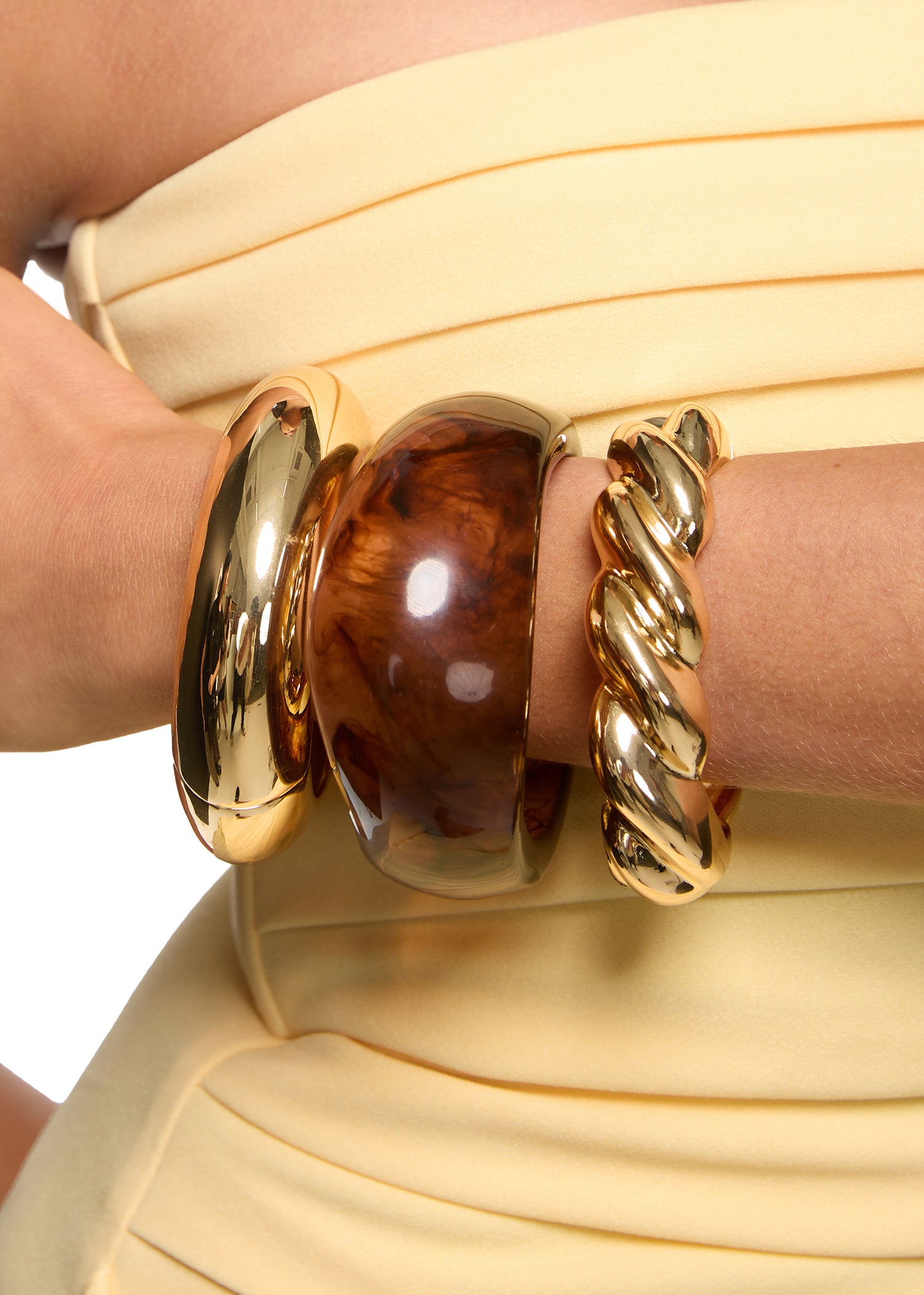 Tann Chunky Bangles Bracelet - Golden