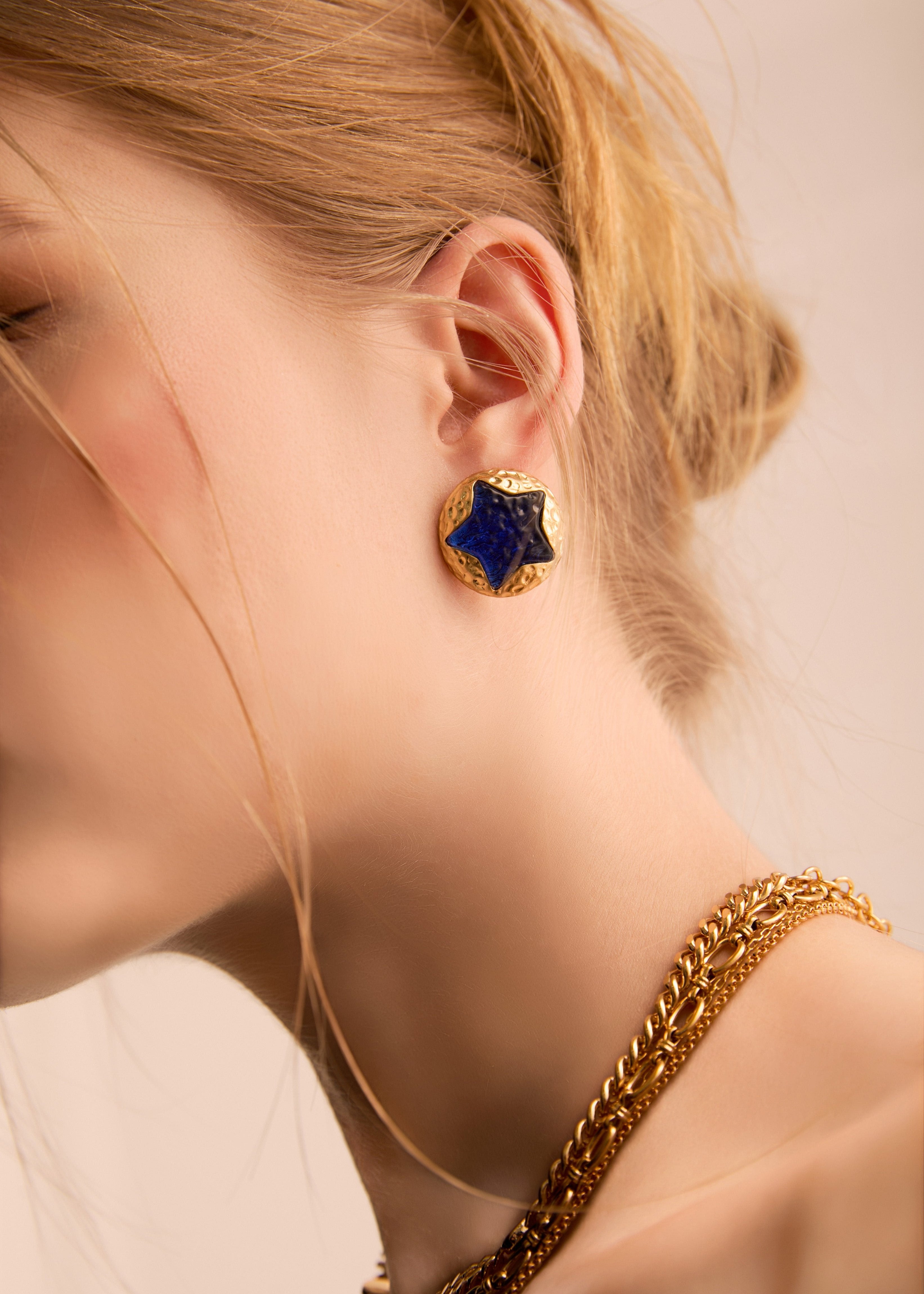 Sagan Blue Star Golden Earrings