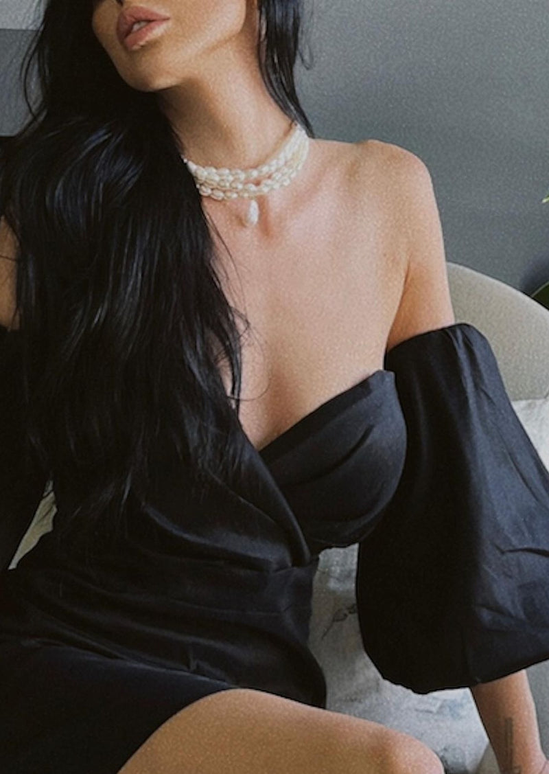 Alexa Elegant Pearl Choker Necklace