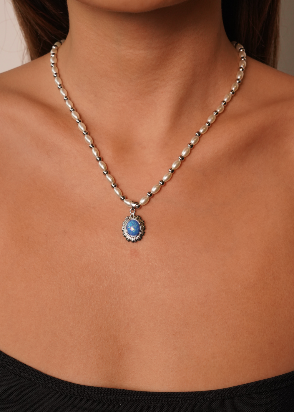 Anne Camilla Blue Myth Silver Pearl Necklace