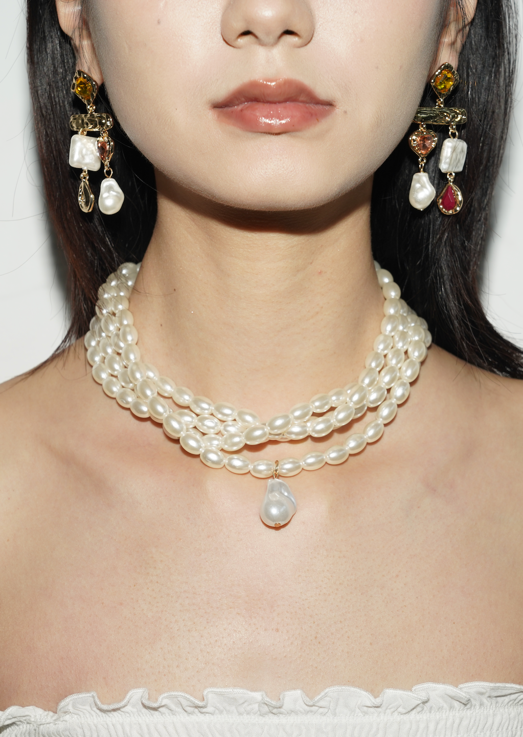 Alexa Elegant Pearl Choker Necklace