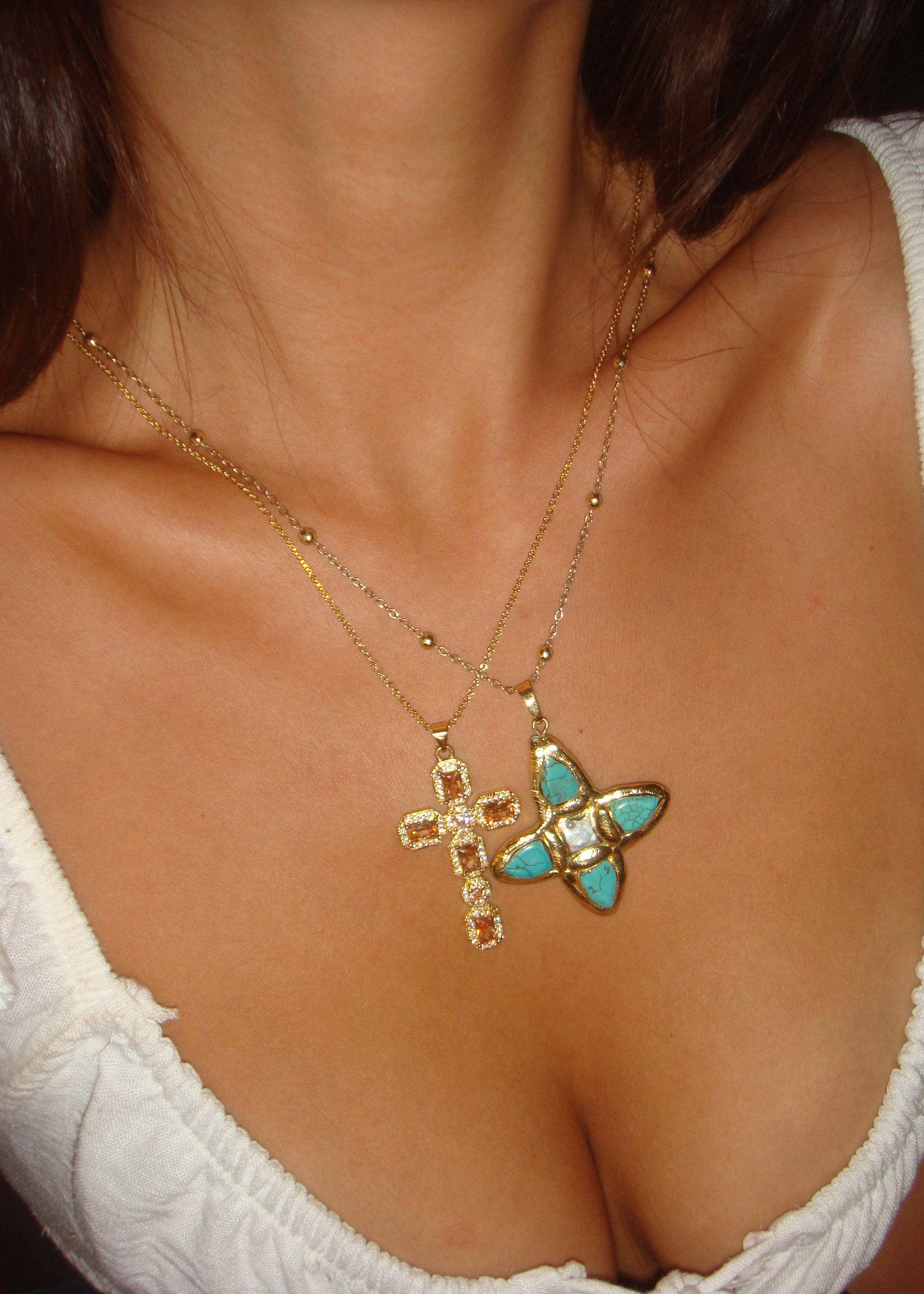 Lou Turquoise Shell Cross Summer Golden Necklace – Vintage Jewelry Lou Turquoise Shell Cross Summer Golden Necklace – Vintage Jewelry
