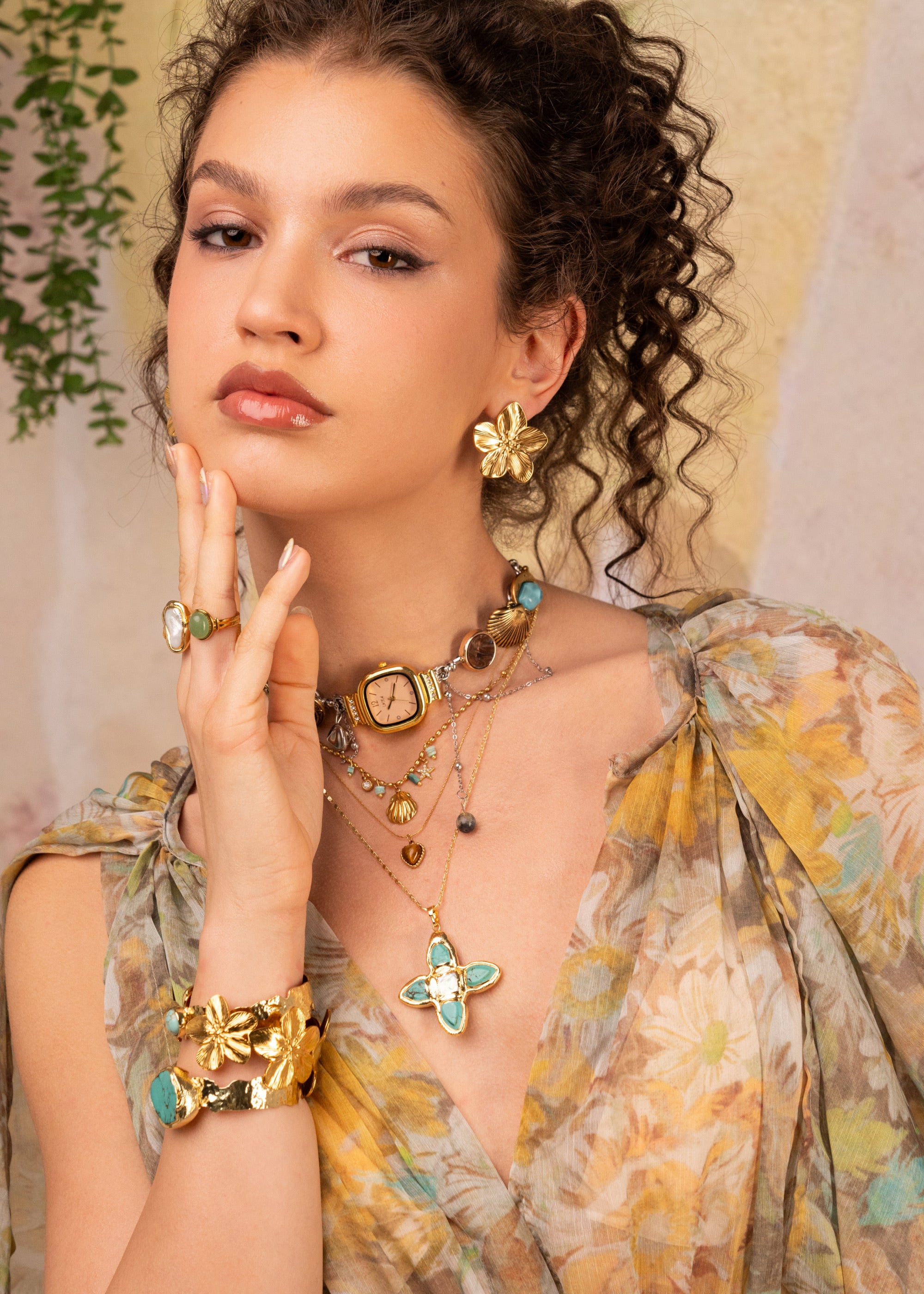 Sid Sea Shell Summer Blue Golden Necklace