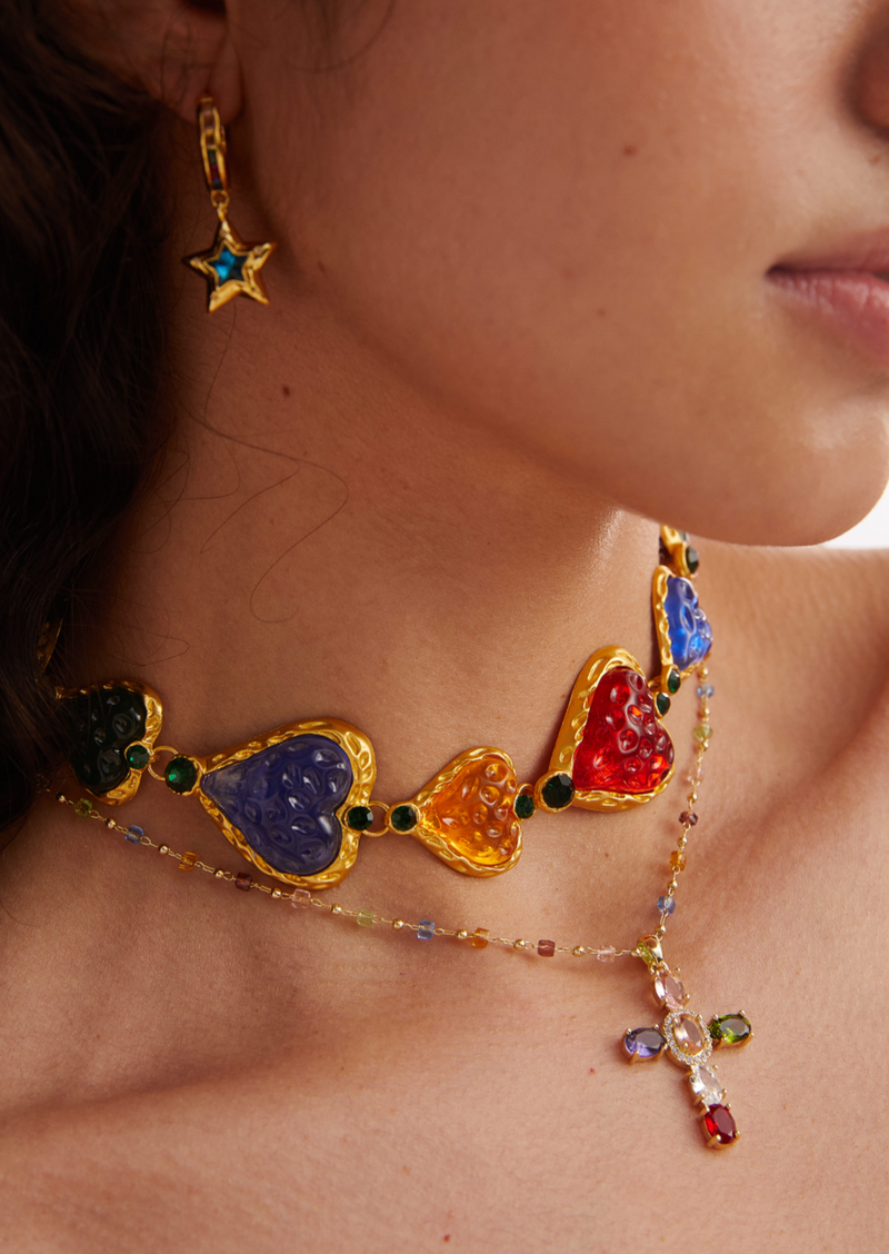 Collar Geraldine Cruz de Cristal de Colores Dorado