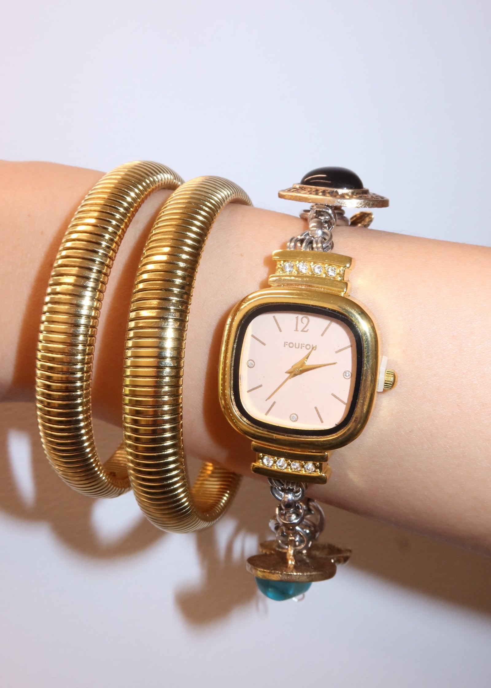 Dalphine Golden Bracelet