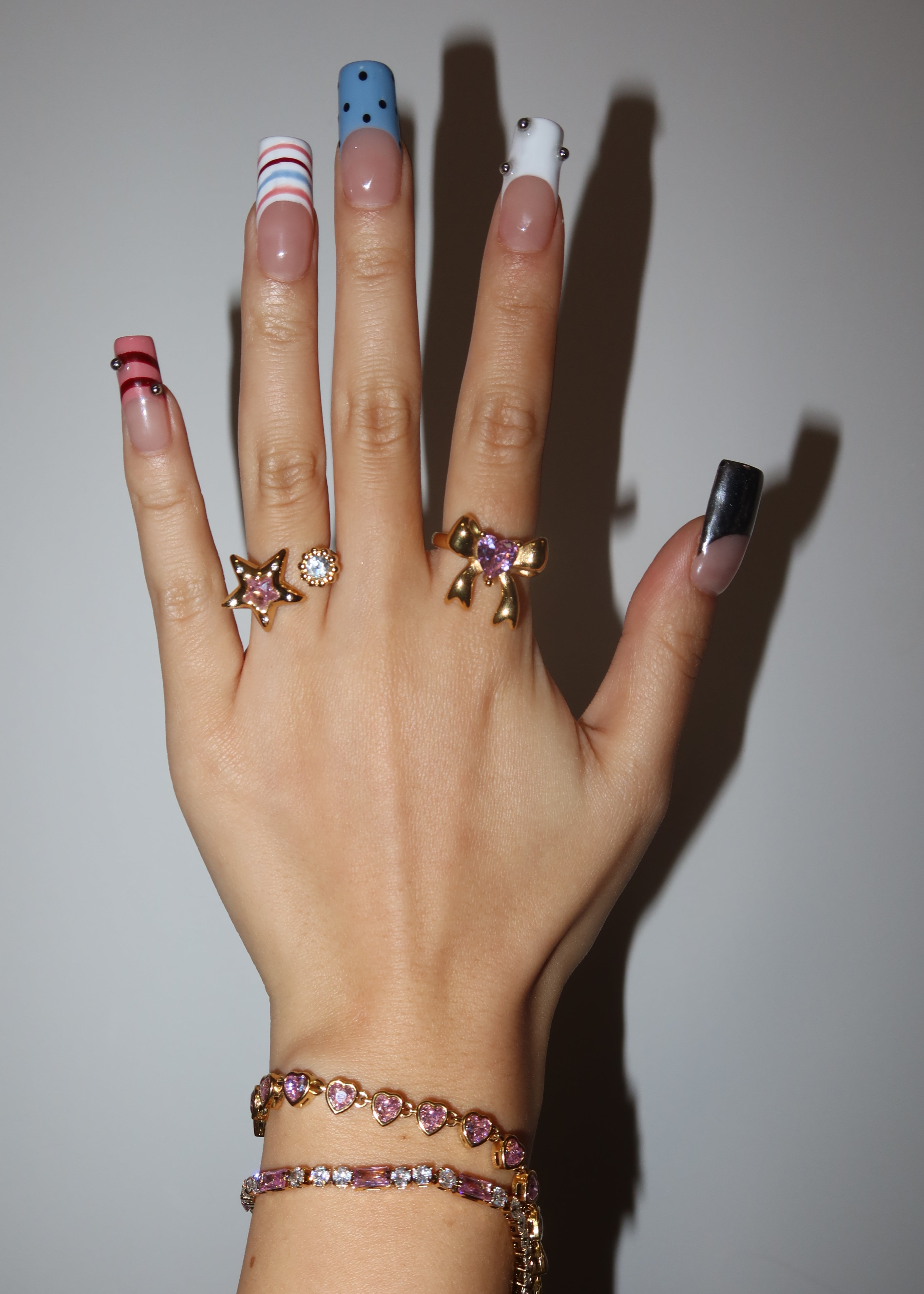 Jinn Bow Pink Golden Ring