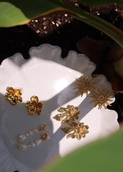 Printemps Golden Flower Earrings