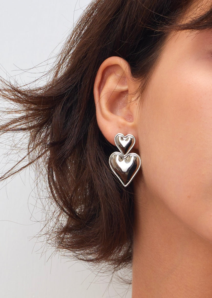 【VINTAGE HOLLYWOOD】Side Edge Heart Earrings~ハートのピアス ステンレスピアス アシンメトリーハートピアス（両耳用