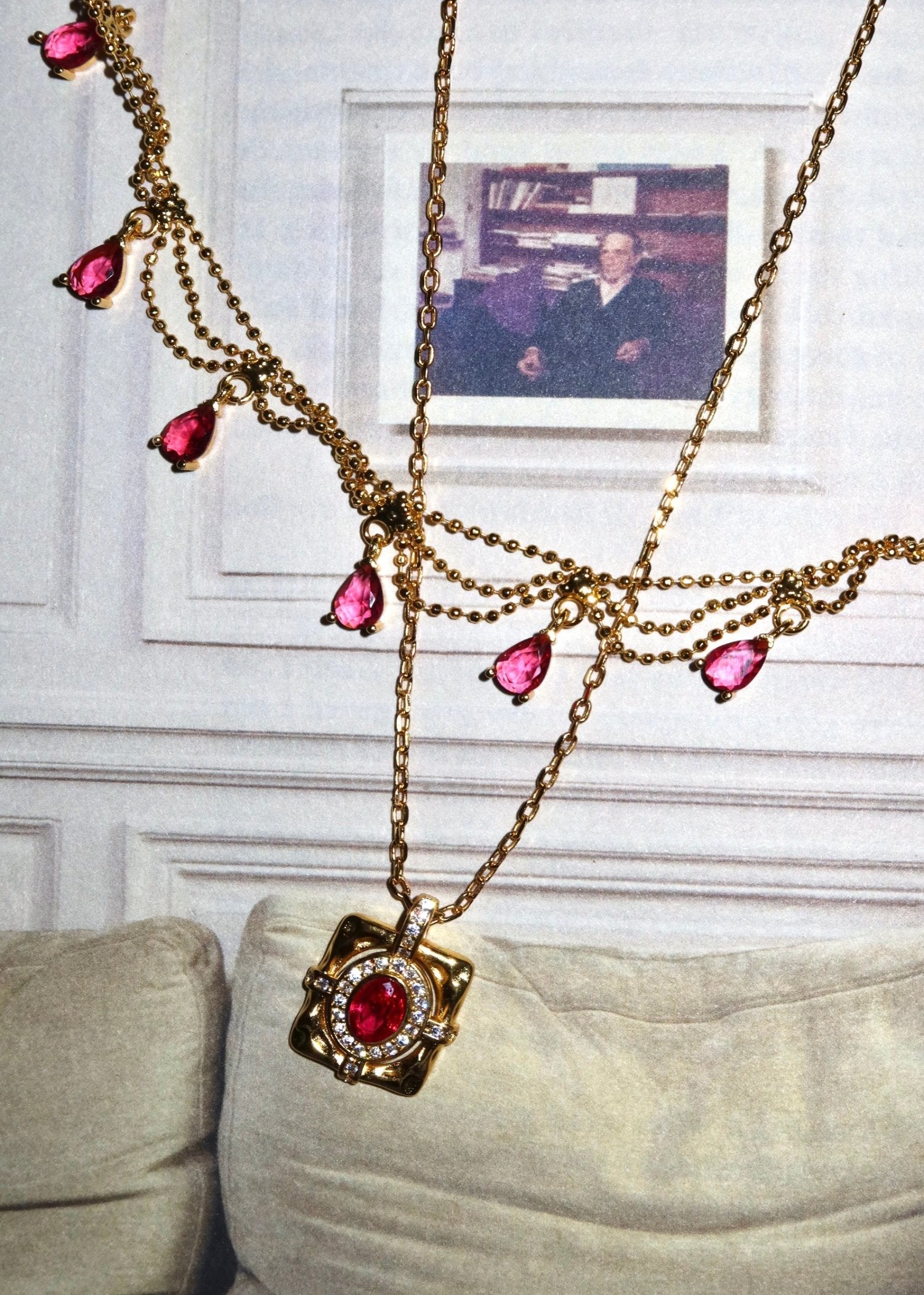 Maelle Red Romantic Golden Necklace