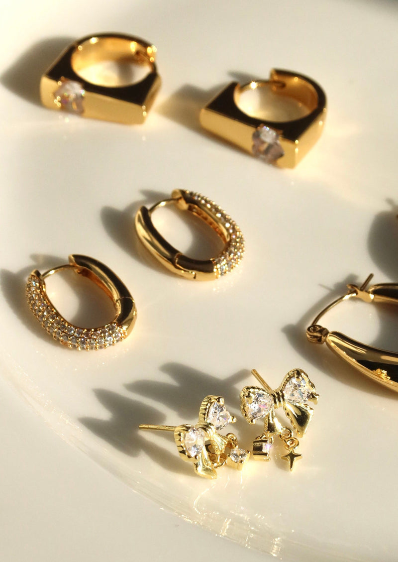 Boucles d'oreilles créoles Leona Huggie en or et diamants