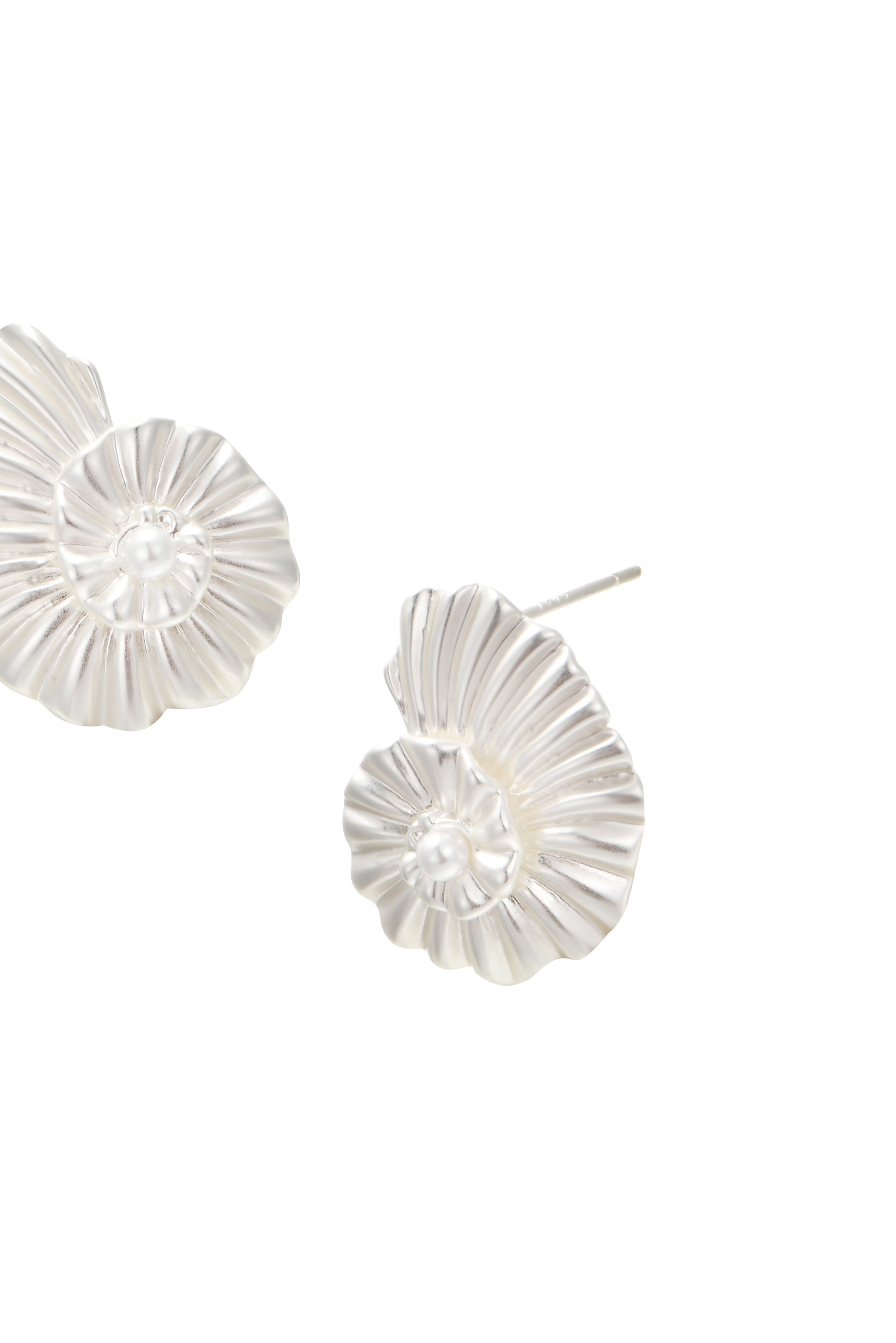 Summer Shell Silver Earrings