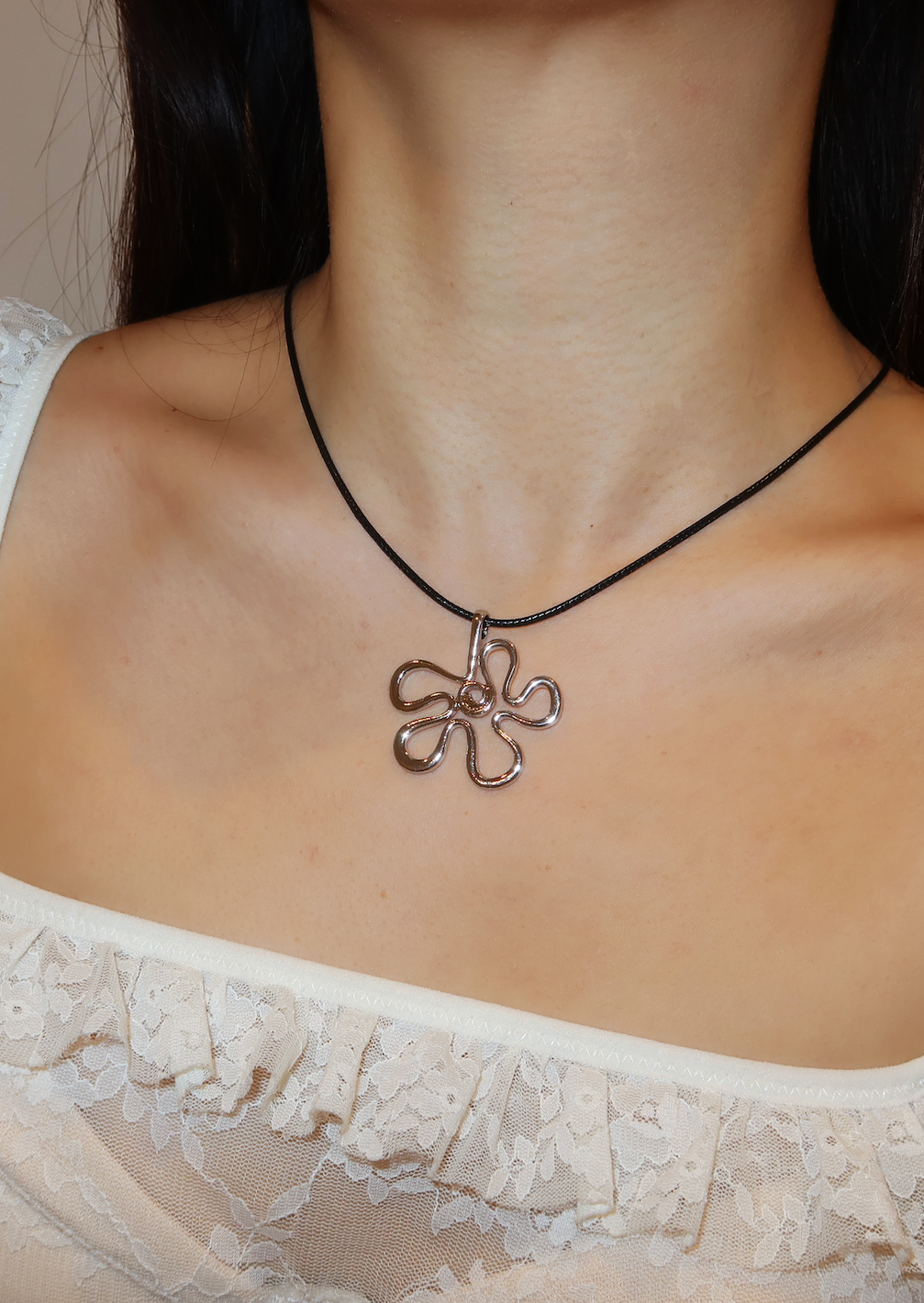 Melissa Hand Draw Happy Flower Necklace