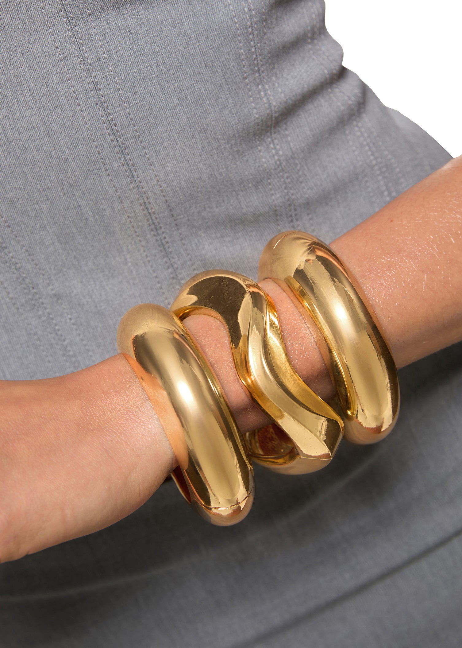 Tann Chunky Bangles Bracelet - Golden