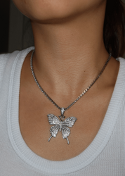 Collar de mariposa Foufou