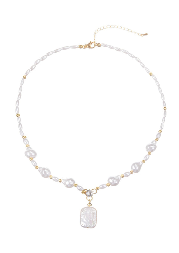 Collier de perles de forme baroque
