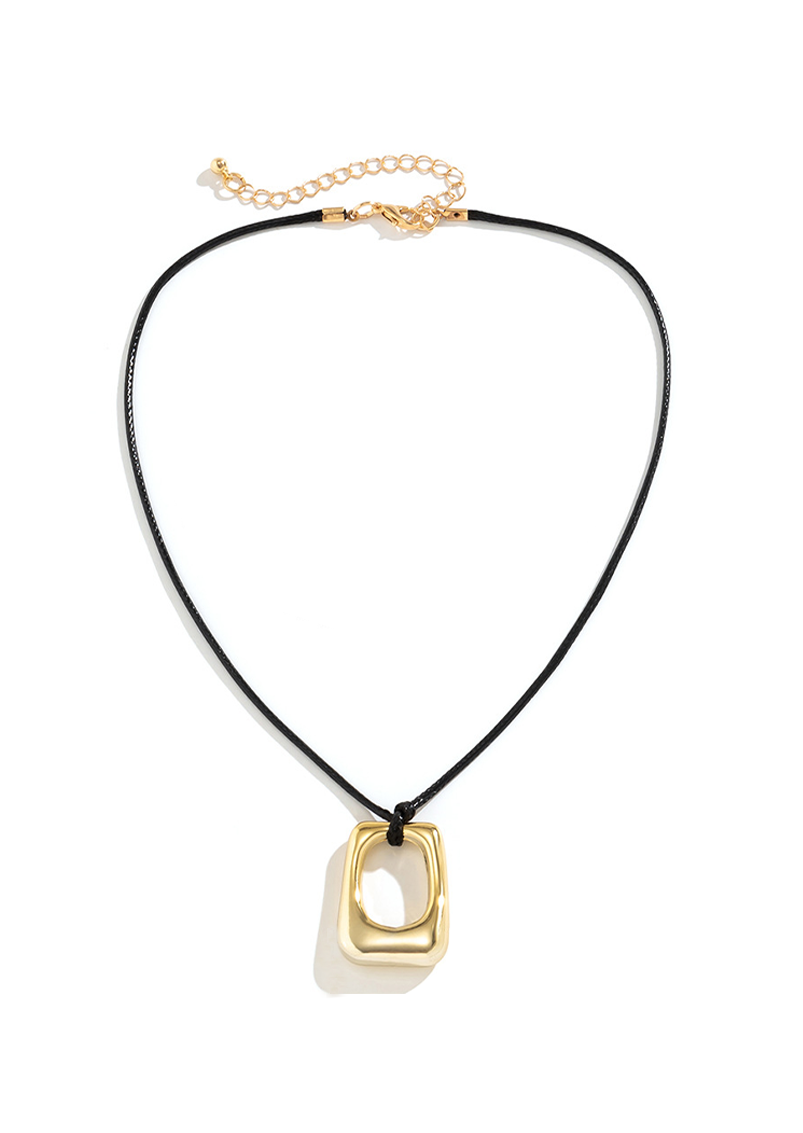 Melissa Hand Draw Golden Square Necklace