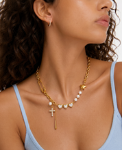 corinne-golden-necklace