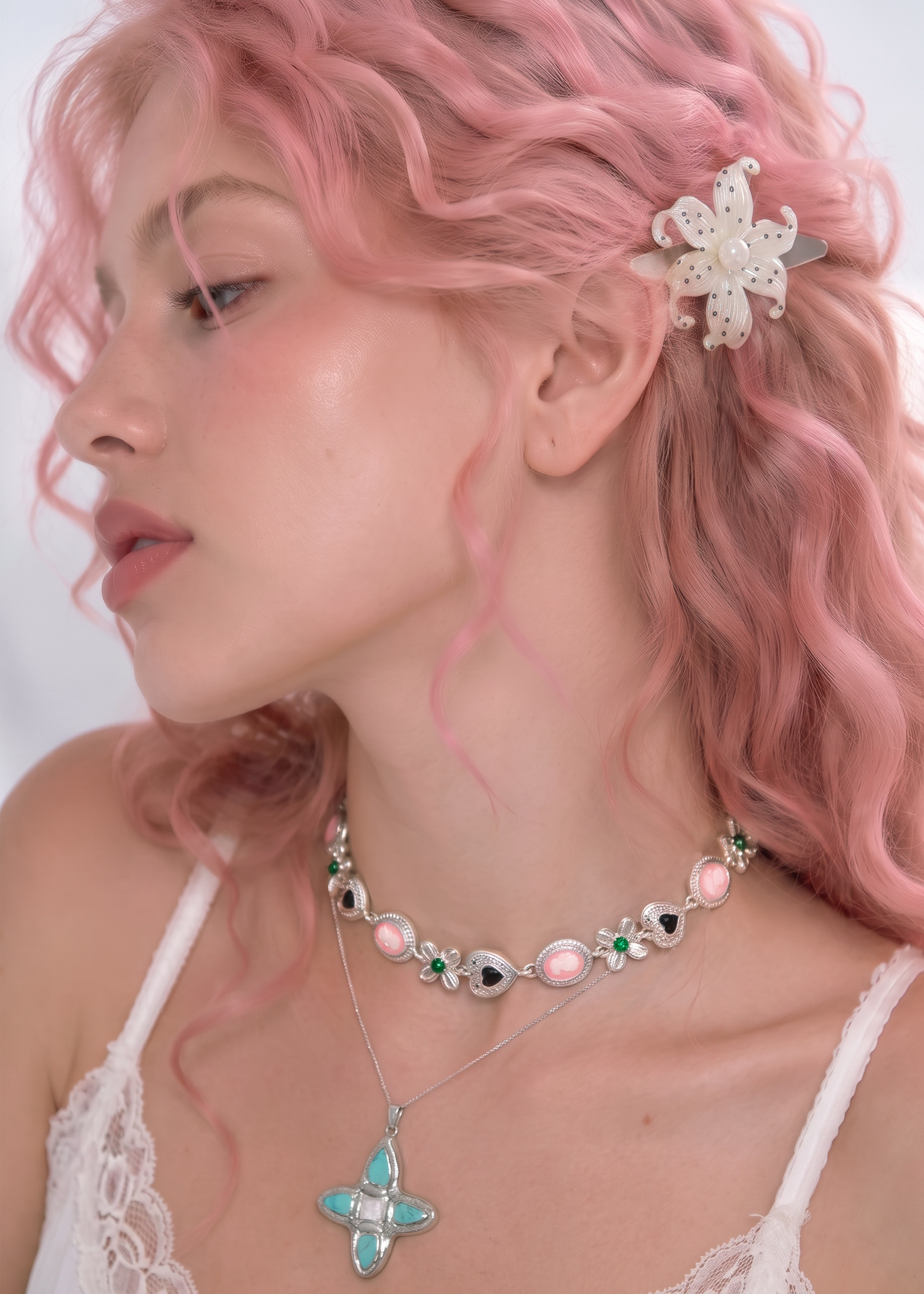 lily-garden-hair-clip.png