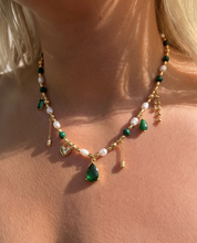 maelle-green-romantic-golden-necklace