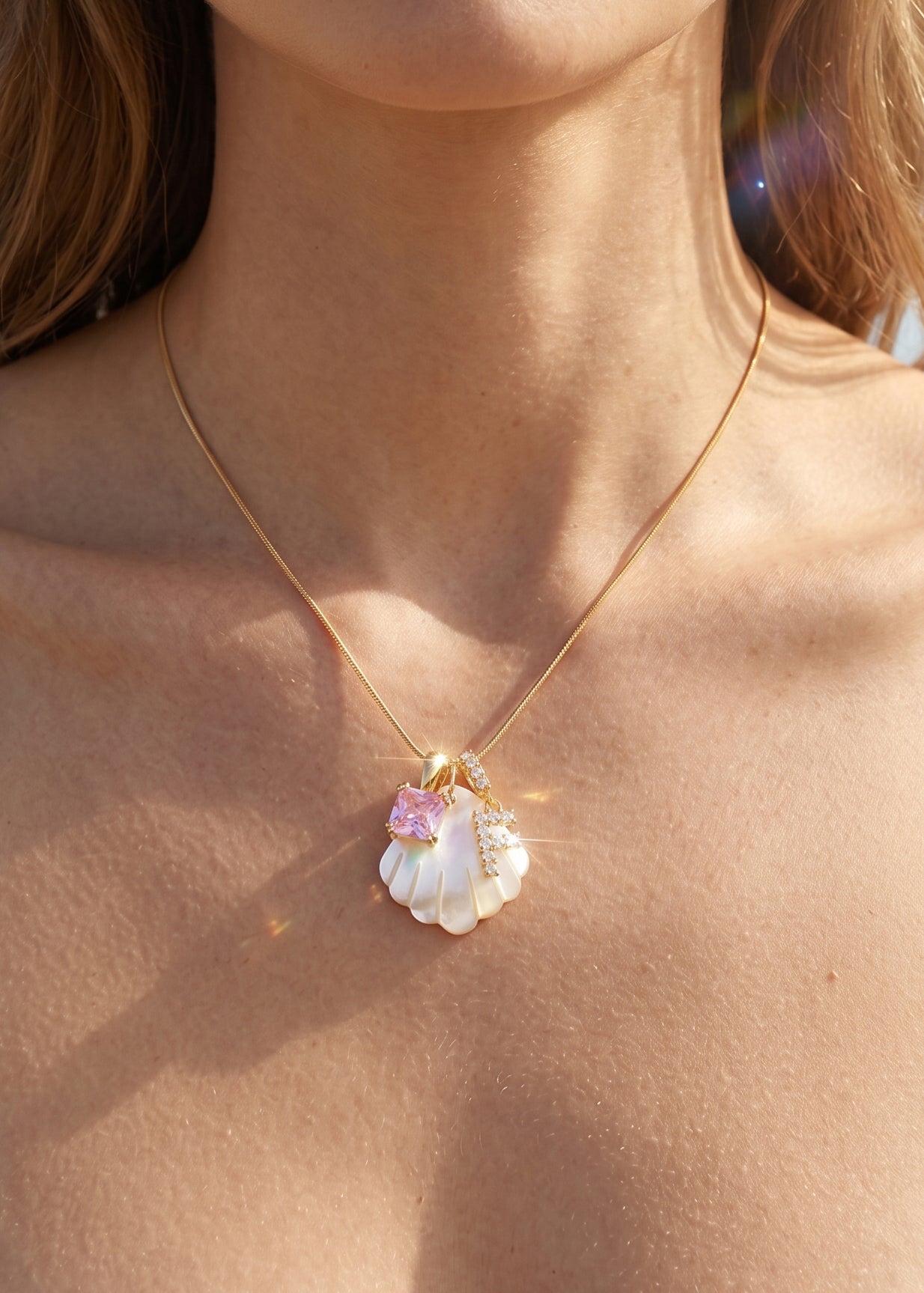summer-shell-alphabet-golden-necklace_5e70ae6e-4540-4875-ae16-162805f091ad.jpg